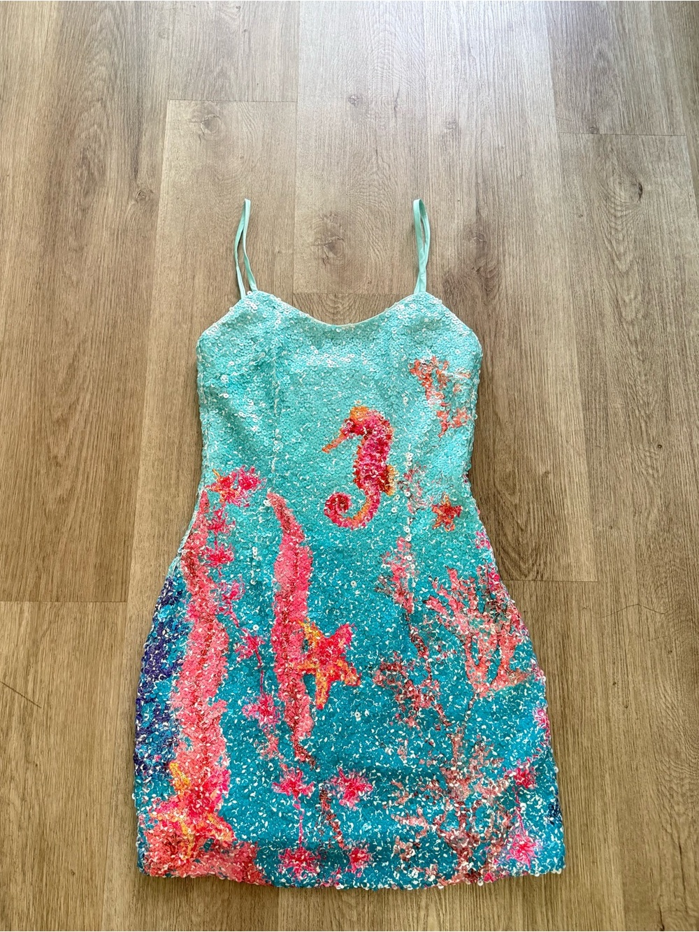 elliatt coral blue & pink sequin embellished seahorse print mini dress small NEW - Picture 6 of 10